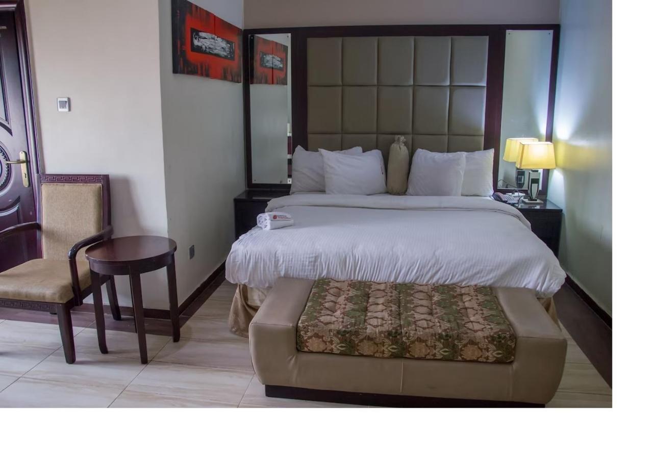 Exel Oriental Hotel & Suites Lagos Exterior photo